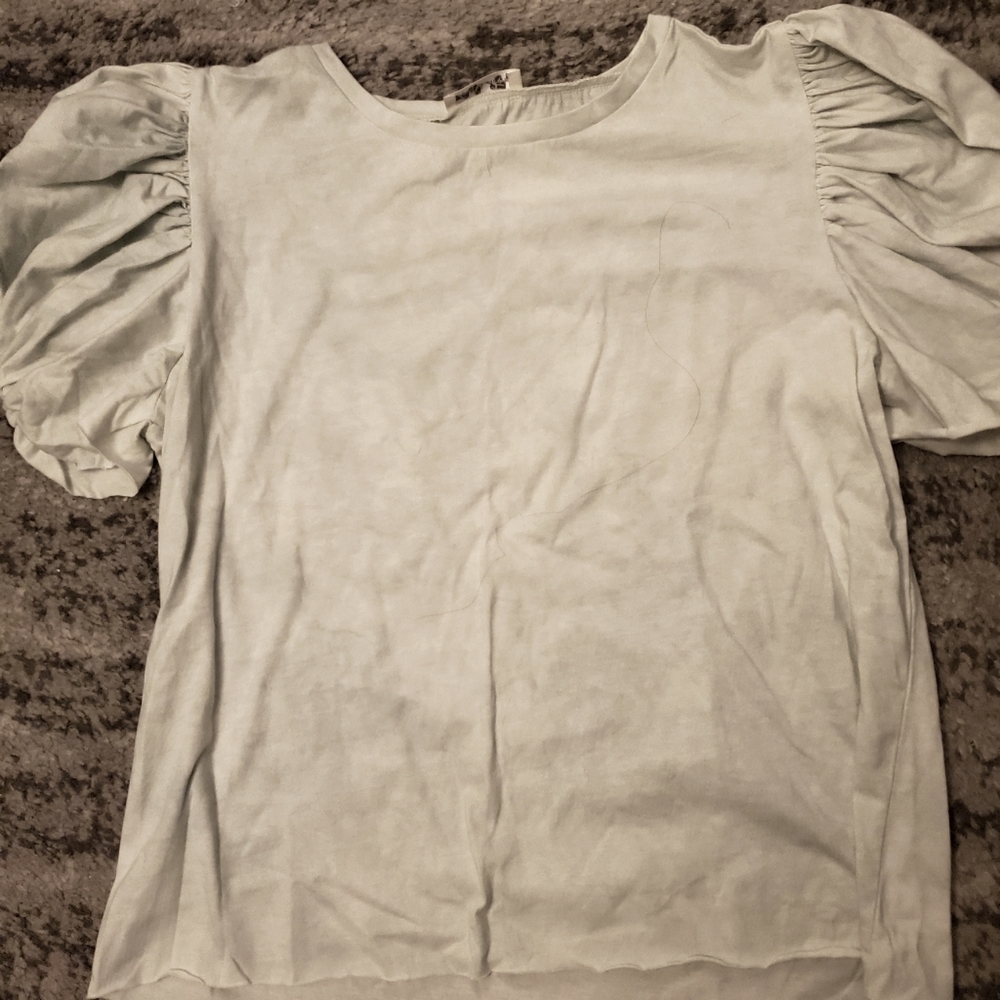 LoveShackFancy Puff Sleeves T-Shirt.